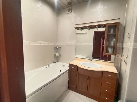 Продам двухкомнатную (2-комн.) квартиру, Зорге ул, 58Ак8, Ростов-на-Дону г