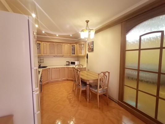 Продам двухкомнатную (2-комн.) квартиру, Зорге ул, 58Ак8, Ростов-на-Дону г