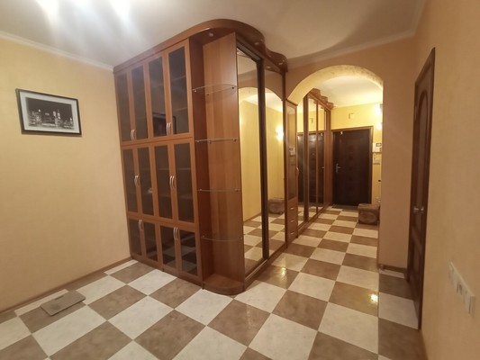 Продам двухкомнатную (2-комн.) квартиру, Зорге ул, 58Ак8, Ростов-на-Дону г
