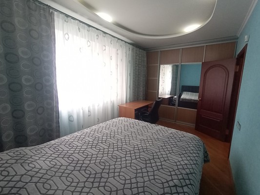 Продам двухкомнатную (2-комн.) квартиру, Зорге ул, 58Ак8, Ростов-на-Дону г