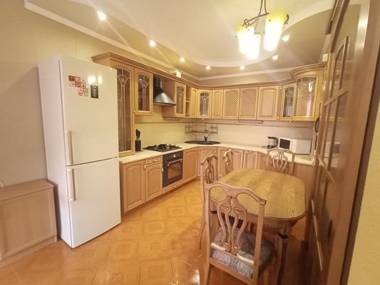 Продам двухкомнатную (2-комн.) квартиру, Зорге ул, 58Ак8, Ростов-на-Дону г