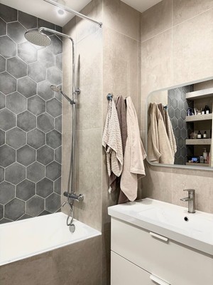 Продам трехкомнатную (3-комн.) квартиру, Новодмитровская ул, 2к1А, Москва г