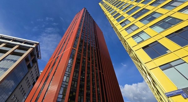 Продам трехкомнатную (3-комн.) квартиру, Новодмитровская ул, 2к1А, Москва г