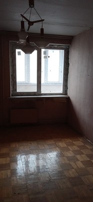 Продам двухкомнатную (2-комн.) квартиру, Бирюлёвская ул, 15, Москва г