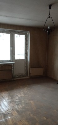 Продам двухкомнатную (2-комн.) квартиру, Бирюлёвская ул, 15, Москва г