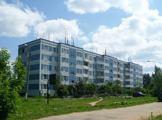 Продам двухкомнатную (2-комн.) квартиру, Заводская ул, 4, Вербилки рп