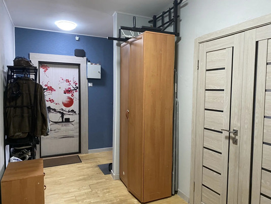 Продам трехкомнатную (3-комн.) квартиру, им. Зверева ул, 4, Красногорск г