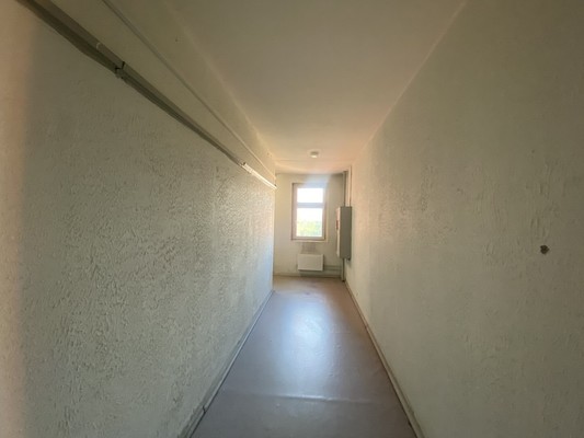Продам трехкомнатную (3-комн.) квартиру, им. Зверева ул, 4, Красногорск г