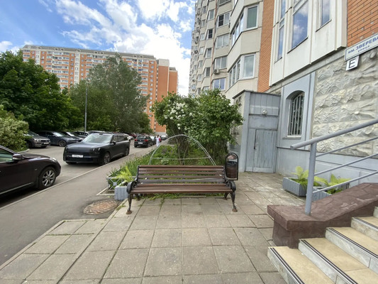 Продам трехкомнатную (3-комн.) квартиру, им. Зверева ул, 4, Красногорск г
