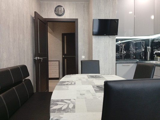 Продам двухкомнатную (2-комн.) квартиру, Авиаторов Балтики пр-кт, 19, Мурино п