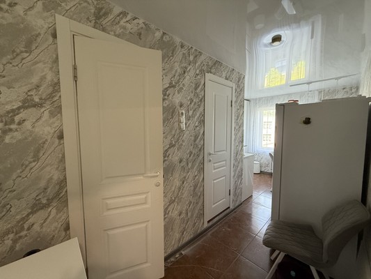 Продам трехкомнатную (3-комн.) квартиру, Красных Командиров ул, 9, Волосово г