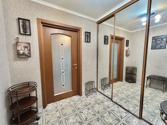 Продам трехкомнатную (3-комн.) квартиру, Калинина ул, 89, Пенза г