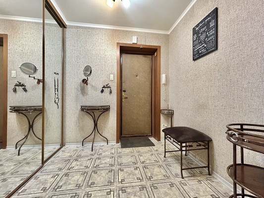 Продам трехкомнатную (3-комн.) квартиру, Калинина ул, 89, Пенза г