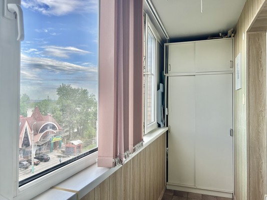 Продам трехкомнатную (3-комн.) квартиру, Калинина ул, 89, Пенза г