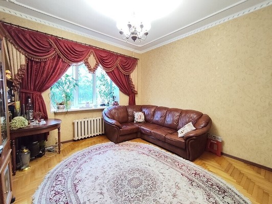 Продам многокомнатную квартиру, Мира ул, 49, Пенза г