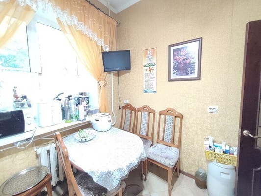 Продам многокомнатную квартиру, Мира ул, 49, Пенза г