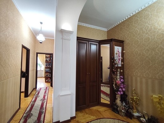 Продам многокомнатную квартиру, Мира ул, 49, Пенза г