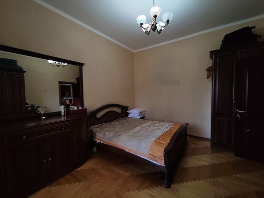 Продам многокомнатную квартиру, Мира ул, 49, Пенза г