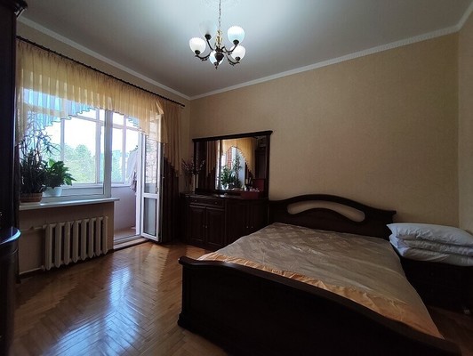 Продам многокомнатную квартиру, Мира ул, 49, Пенза г