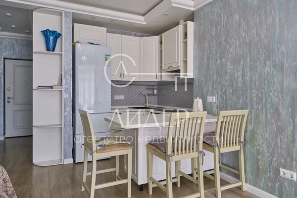 Продам двухкомнатную (2-комн.) квартиру, Лавровая (Центральный р-н) ул, 1Б, Сочи г