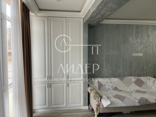 Продам двухкомнатную (2-комн.) квартиру, Лавровая (Центральный р-н) ул, 1Б, Сочи г