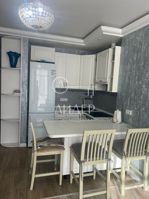 Продам двухкомнатную (2-комн.) квартиру, Лавровая (Центральный р-н) ул, 1Б, Сочи г