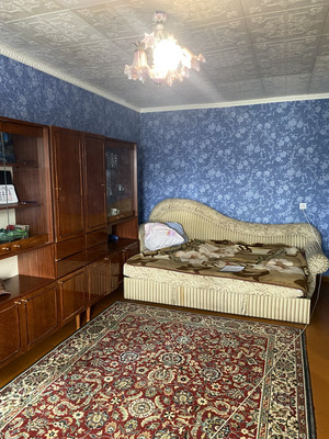 Продам двухкомнатную (2-комн.) квартиру, Калинина ул, 122, Тихорецк г
