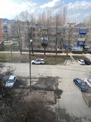 Продам двухкомнатную (2-комн.) квартиру, Калинина ул, 122, Тихорецк г