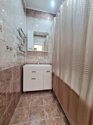 Продам трехкомнатную (3-комн.) квартиру, Объездная ул, 8, Ханты-Мансийск г