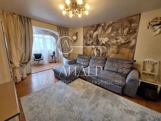 Продам трехкомнатную (3-комн.) квартиру, Вишневая ул, 20, Верхний Юрт с