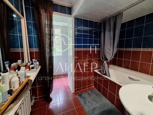 Продам трехкомнатную (3-комн.) квартиру, Вишневая ул, 20, Верхний Юрт с