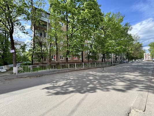Продам двухкомнатную (2-комн.) квартиру, Клинцовская ул, 69, Брянск г