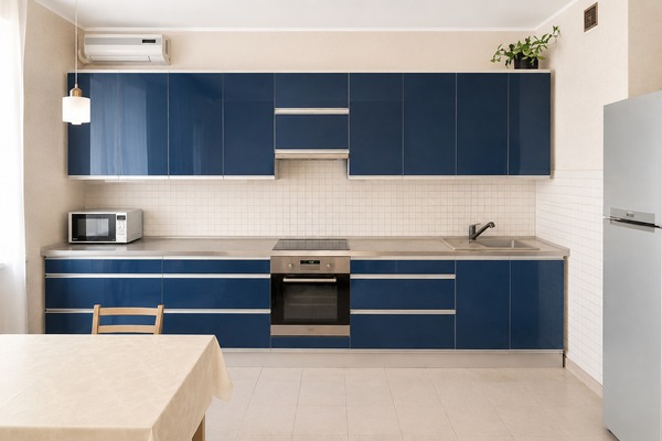 Продам трехкомнатную (3-комн.) квартиру, Юбилейный пр-кт, 1к2, Химки г