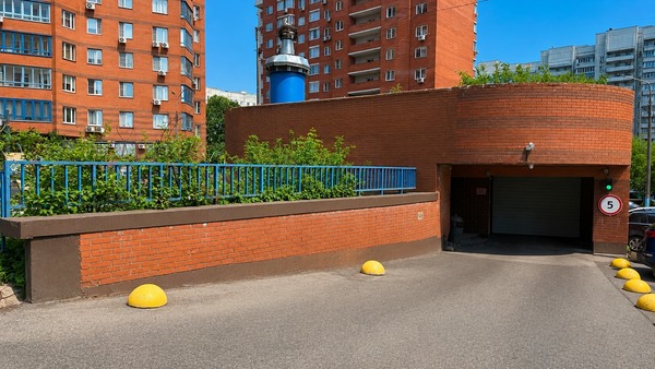 Продам трехкомнатную (3-комн.) квартиру, Юбилейный пр-кт, 1к2, Химки г