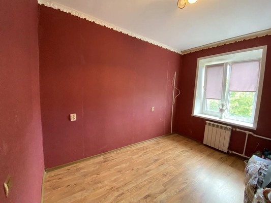 Продам трехкомнатную (3-комн.) квартиру, Калинина ул, 118б, Тихорецк г
