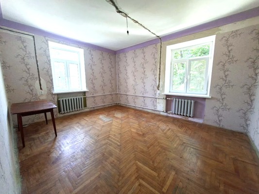 Продам двухкомнатную (2-комн.) квартиру, Октябрьская ул, 14, Тихорецк г