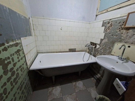 Продам двухкомнатную (2-комн.) квартиру, Октябрьская ул, 14, Тихорецк г