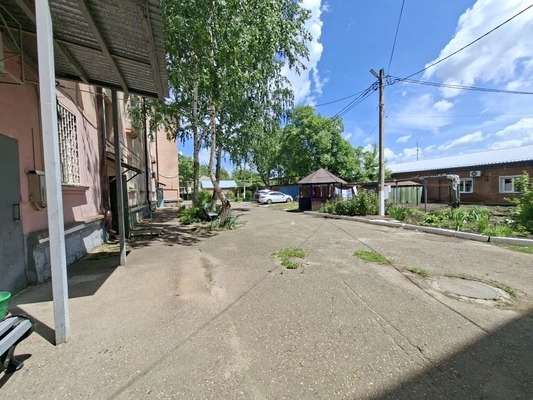 Продам двухкомнатную (2-комн.) квартиру, Октябрьская ул, 14, Тихорецк г