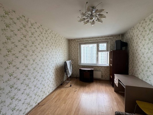 Продам трехкомнатную (3-комн.) квартиру, Комсомольский пр-кт, 24к2, Люберцы г