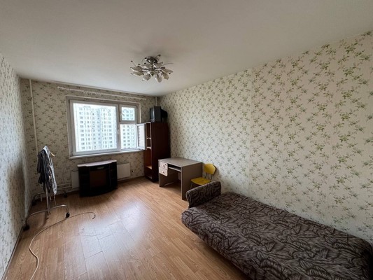 Продам трехкомнатную (3-комн.) квартиру, Комсомольский пр-кт, 24к2, Люберцы г