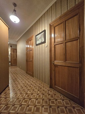 Продам трехкомнатную (3-комн.) квартиру, Шпалерная ул, 30, Санкт-Петербург г