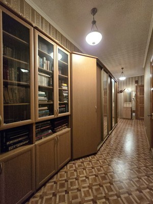 Продам трехкомнатную (3-комн.) квартиру, Шпалерная ул, 30, Санкт-Петербург г