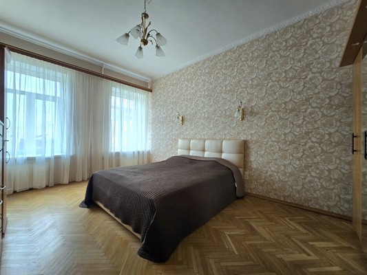 Продам трехкомнатную (3-комн.) квартиру, Шпалерная ул, 30, Санкт-Петербург г
