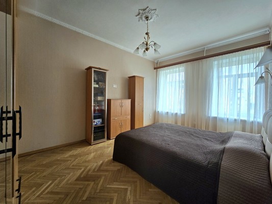 Продам трехкомнатную (3-комн.) квартиру, Шпалерная ул, 30, Санкт-Петербург г