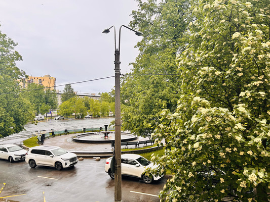 Продам трехкомнатную (3-комн.) квартиру, Центральная ул, 10А, Металлострой п