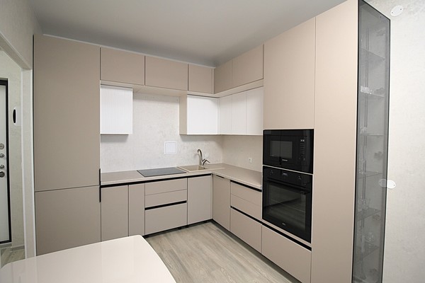 Продам трехкомнатную (3-комн.) квартиру, Лифанова ул, 38, Пермь г