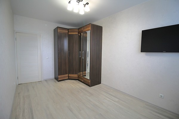 Продам трехкомнатную (3-комн.) квартиру, Лифанова ул, 38, Пермь г