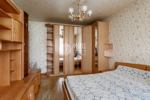 Продам двухкомнатную (2-комн.) квартиру, Зеленоградская ул, 23к1, Москва г