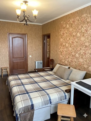 Продам двухкомнатную (2-комн.) квартиру, Ленина б-р, 15/1, Симферополь г