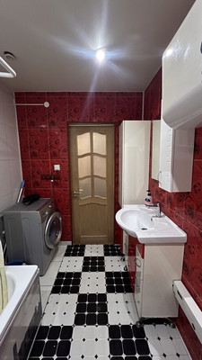 Продам двухкомнатную (2-комн.) квартиру, Ленина ул, 319, Южно-Сахалинск г